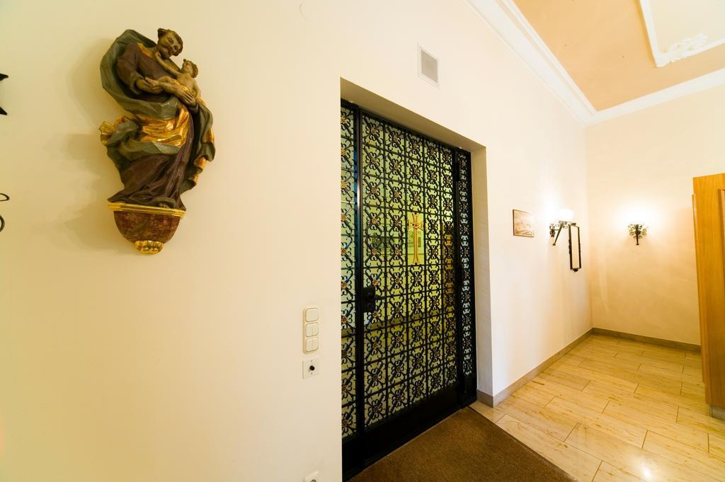 Kloster St. Josef Neumarkt in der Oberpfalz Værelse billede