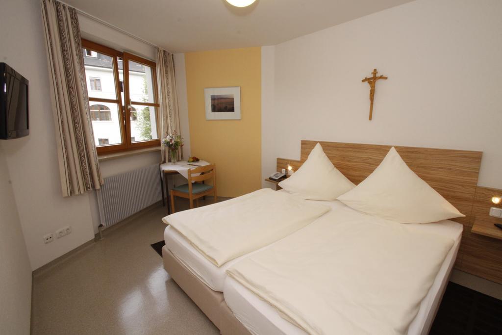 Kloster St. Josef Neumarkt in der Oberpfalz Værelse billede